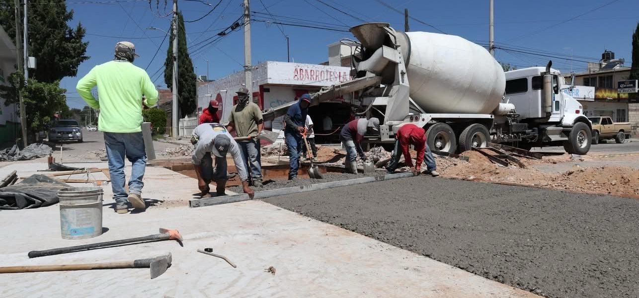 🚧 ¡Seguimos mejorando nuestras vialidades! 🚧