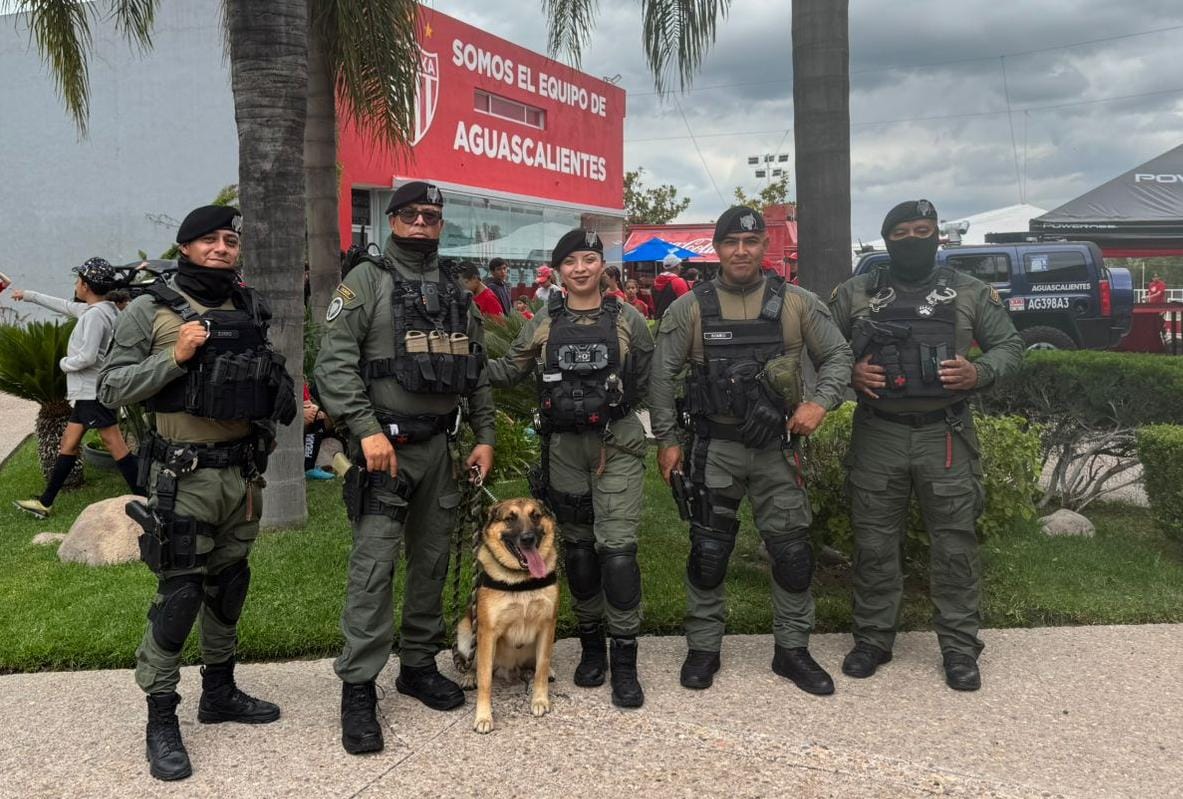 GRUPO K9 DE JESÚS MARÍA ACERCA LA LABOR POLICIAL A LA NIÑEZ