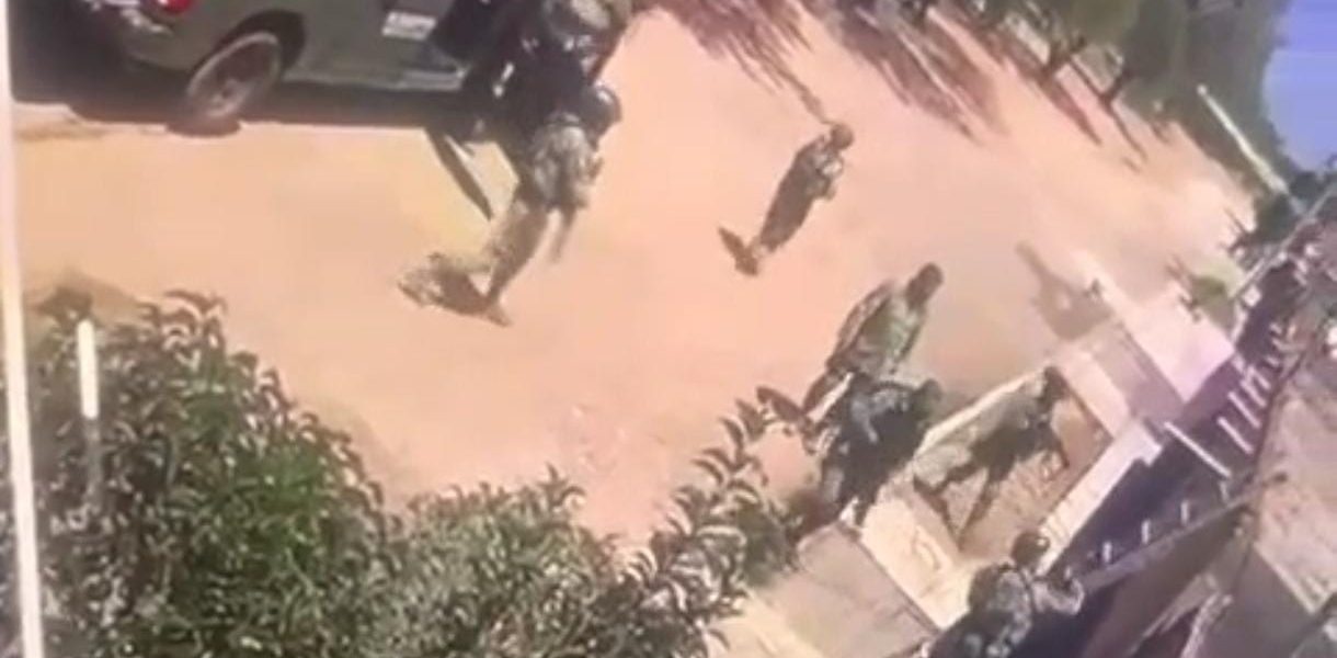 Ejército Mexicano desmantela presunta casa de seguridad en Rincón de Romos: ocho detenidos