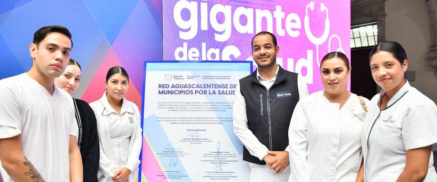 TERE JIMÉNEZ RECIBE RECONOCIMIENTOS POR IMPULSAR LA SALUD EN AGUASCALIENTES Y PONE EN MARCHA LA RED DE MUNICIPIOS POR LA SALUD