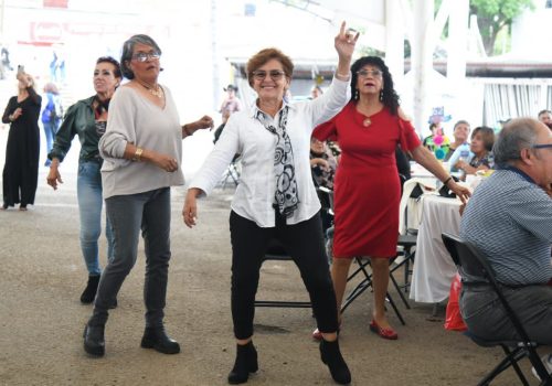 DIF ESTATAL CELEBRA A MÁS DE MIL 500 ABUELITAS Y ABUELITOS EN SU DÍA
