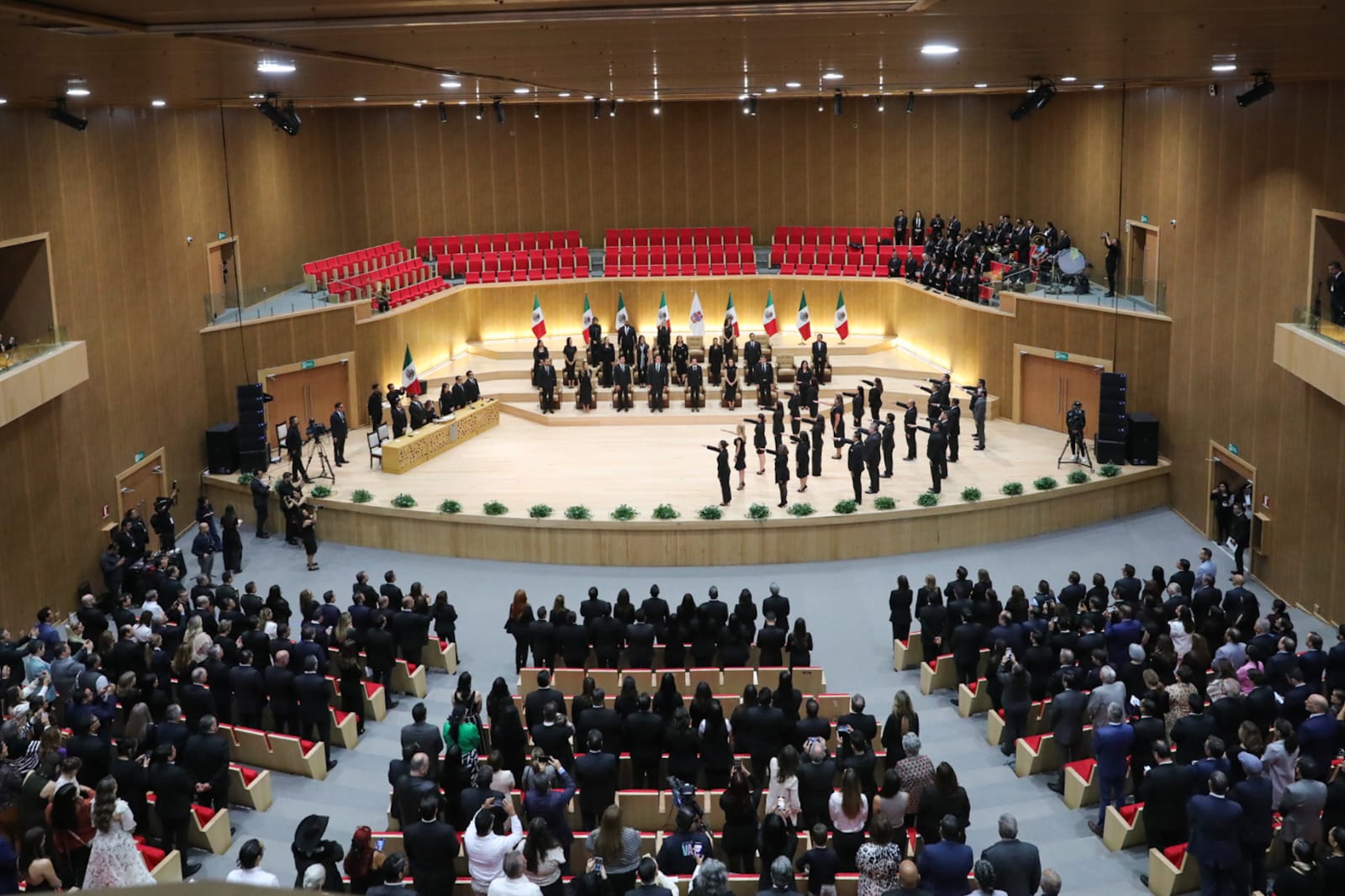 ASISTE TERE JIMÉNEZ A LA TOMA DE PROTESTA DE NUEVOS JUECES Y MAGISTRADOS DEL PODER JUDICIAL DEL ESTADO DE AGUASCALIENTES