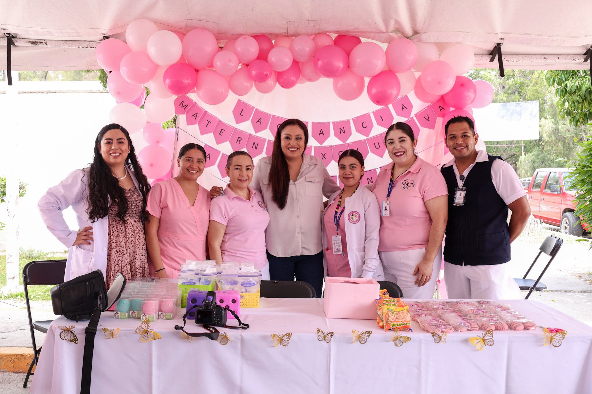 👶🏼💞 Lucero Espinoza acompañó al gran equipo del Hospital General de Pabellón de Arteaga en la conmemoración de la Semana Mundial de la Lactancia Materna 2025, una jornada dedicada a informar y apoyar con amor a las mamás del municipio.