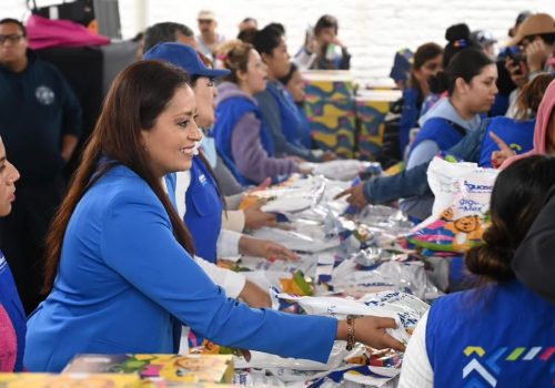 👵👴 Con motivo de la celebración del Día del Abuelo, el INAPAM llevó a cabo la jornada “Ejemplos que Trascienden”, donde nuestras personas mayores disfrutaron de una misa eucarística, un alegre convivio en el Parque Infantil José Ma. Pavón, acompañado de comida, música y actividades especiales. 🎶🍽️✨