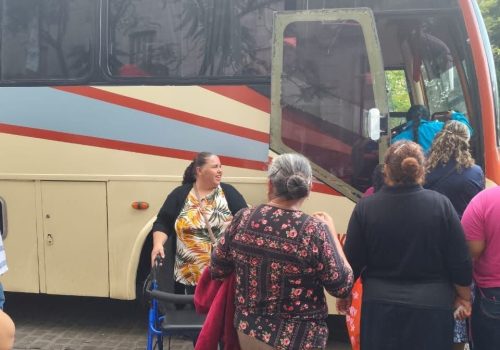 👵👴✨ En el marco del Día del Abuelo, se continuó celebrando a las personas mayores con una jornada muy especial en el Parque Acuático Splash Valladolid.