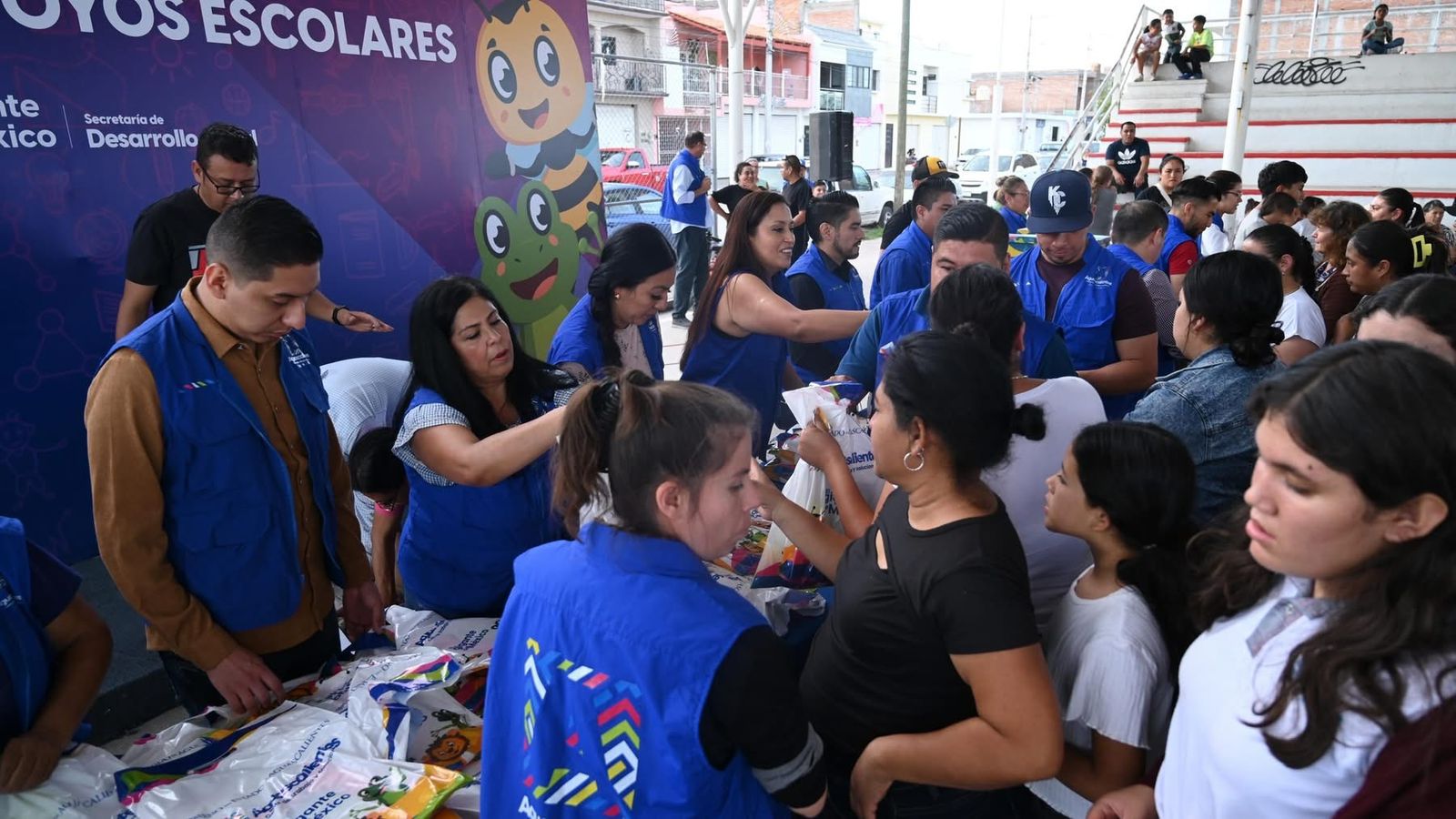 🎒✏️👟 Impulsando la educación de nuestras niñas y niños