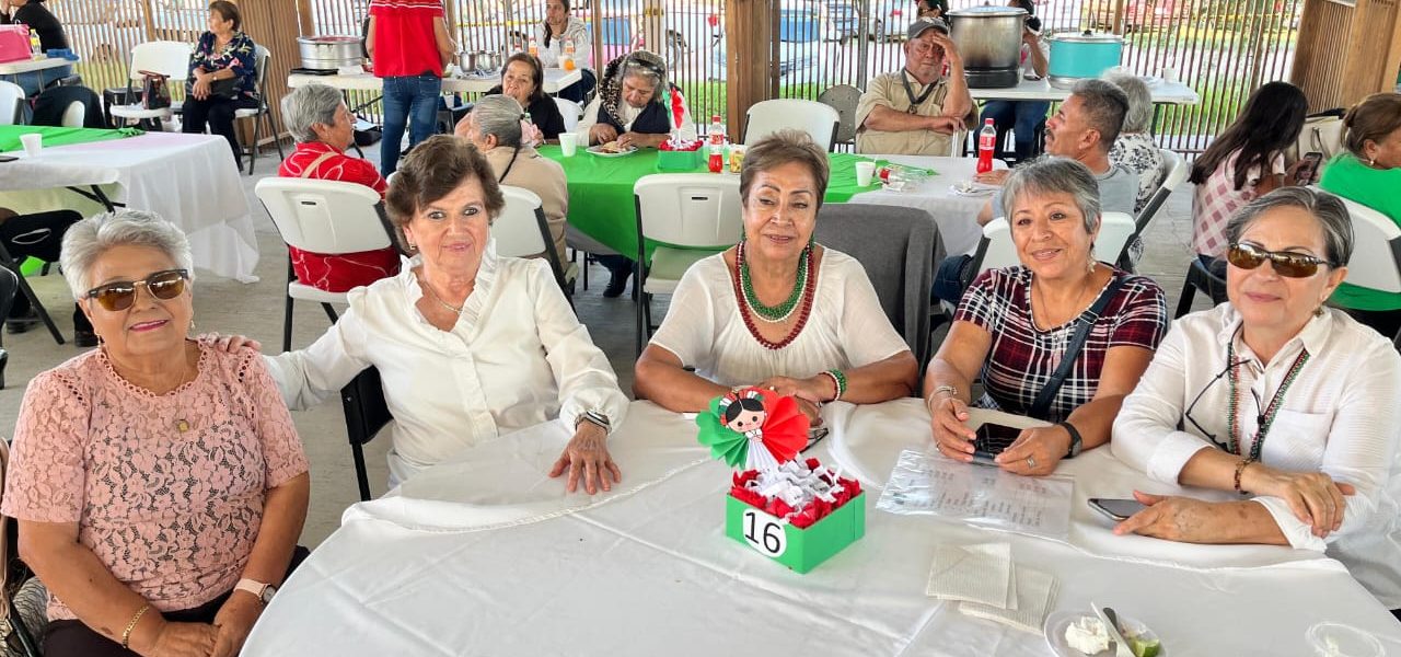 ADULTOS MAYORES CELEBRAN LAS FIESTAS PATRIAS EN JESÚS MARÍA