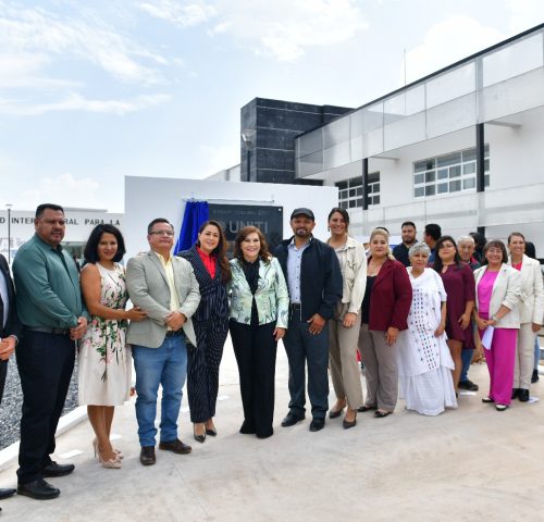 INAUGURA TERE JIMÉNEZ LA UNIVERSIDAD INTERCULTURAL PARA LA IGUALDAD, LA ÚNICA CON BECAS DEL CIEN POR CIENTO Y GUARDERÍA PARA NIÑOS Y ADULTOS MAYORES