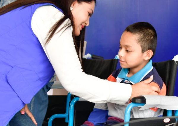 ¿NECESITAS UN APOYO MÉDICO O ASISTENCIAL? EN EL DIF ESTATAL, ESTAMOS PARA AYUDARTE