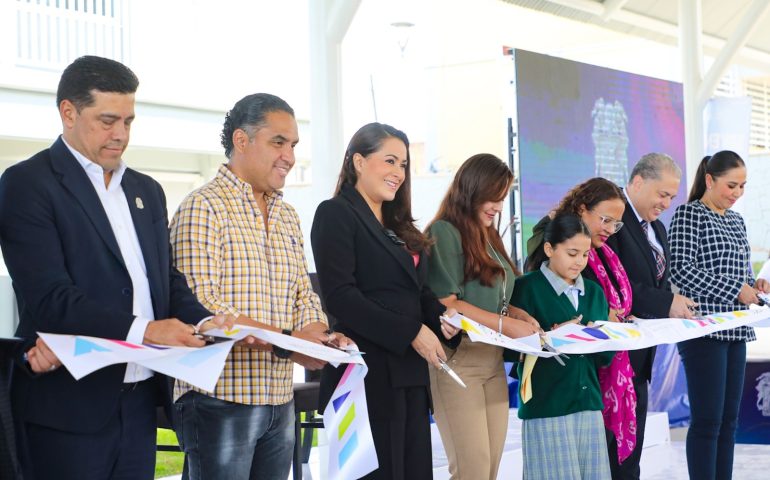 ENTREGA TERE JIMÉNEZ NUEVA SECUNDARIA Y JARDÍN DE NIÑOS EN VILLAS DE LAS NORIAS