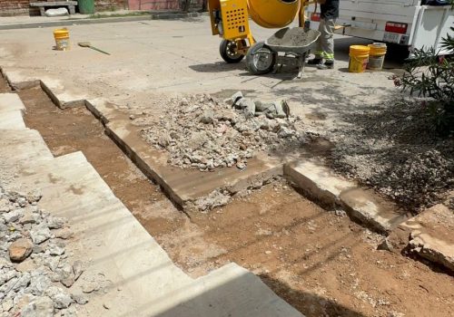 Trabajamos en el bacheo en diferentes zonas del municipio, para concluir de manera correcta cada una de nuestras maniobras y asegurar el bienestar de los usuarios