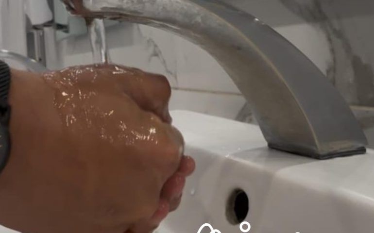 💧 ¡Ayúdanos a cuidar el agua! 💧🌎