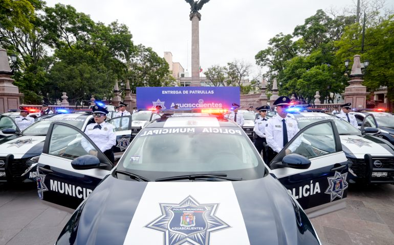 ENTREGA LEO MONTAÑEZ 41 NUEVAS PATRULLAS PARA REFORZAR LA SEGURIDAD