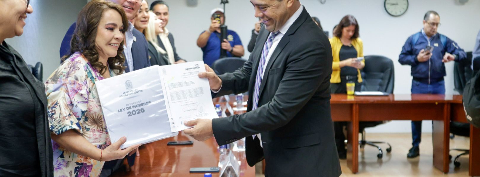 PRESENTA LEO MONTAÑEZ PROYECTO DE LEY DE INGRESOS 2026 ANTE EL H. CONGRESO DEL ESTADO