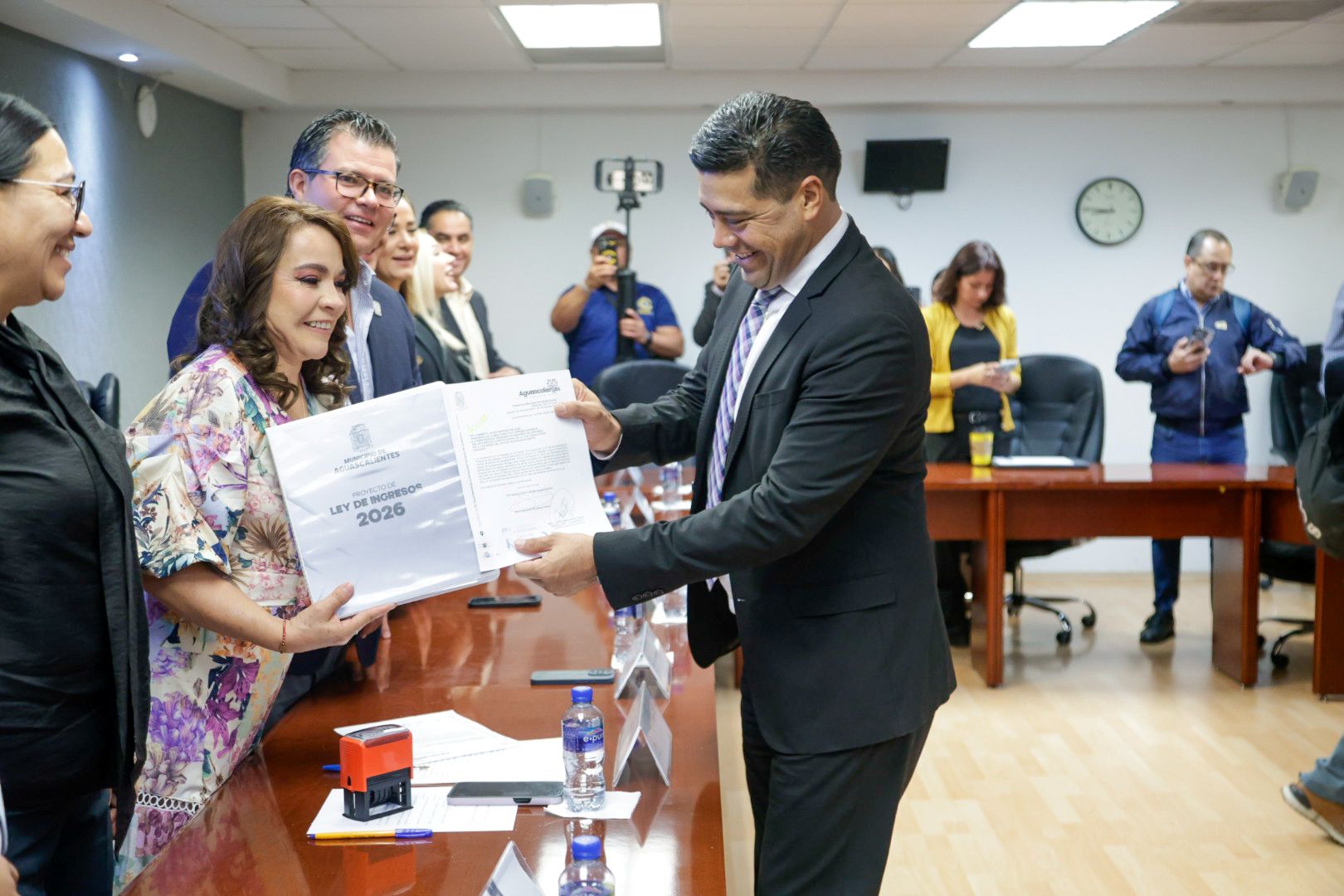 PRESENTA LEO MONTAÑEZ PROYECTO DE LEY DE INGRESOS 2026 ANTE EL H. CONGRESO DEL ESTADO