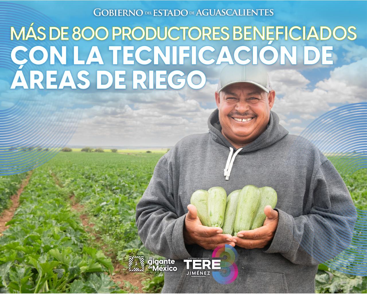 Cada productor, cada familia que trabaja la tierra, cuenta con el respaldo de este gobierno.