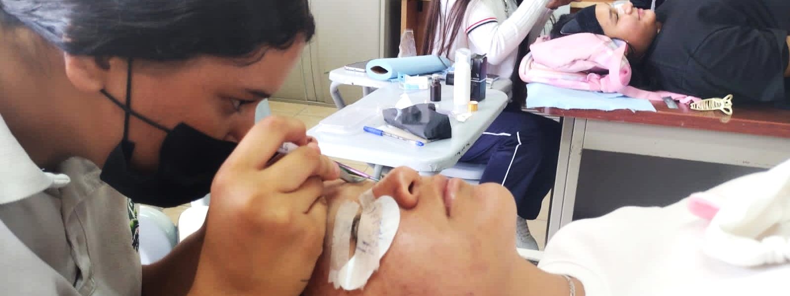 ¿QUIERES APRENDER UN OFICIO? EN AGUASCALIENTES HAY MÁS DE 350 OPCIONES ¡INSCRÍBETE YA!