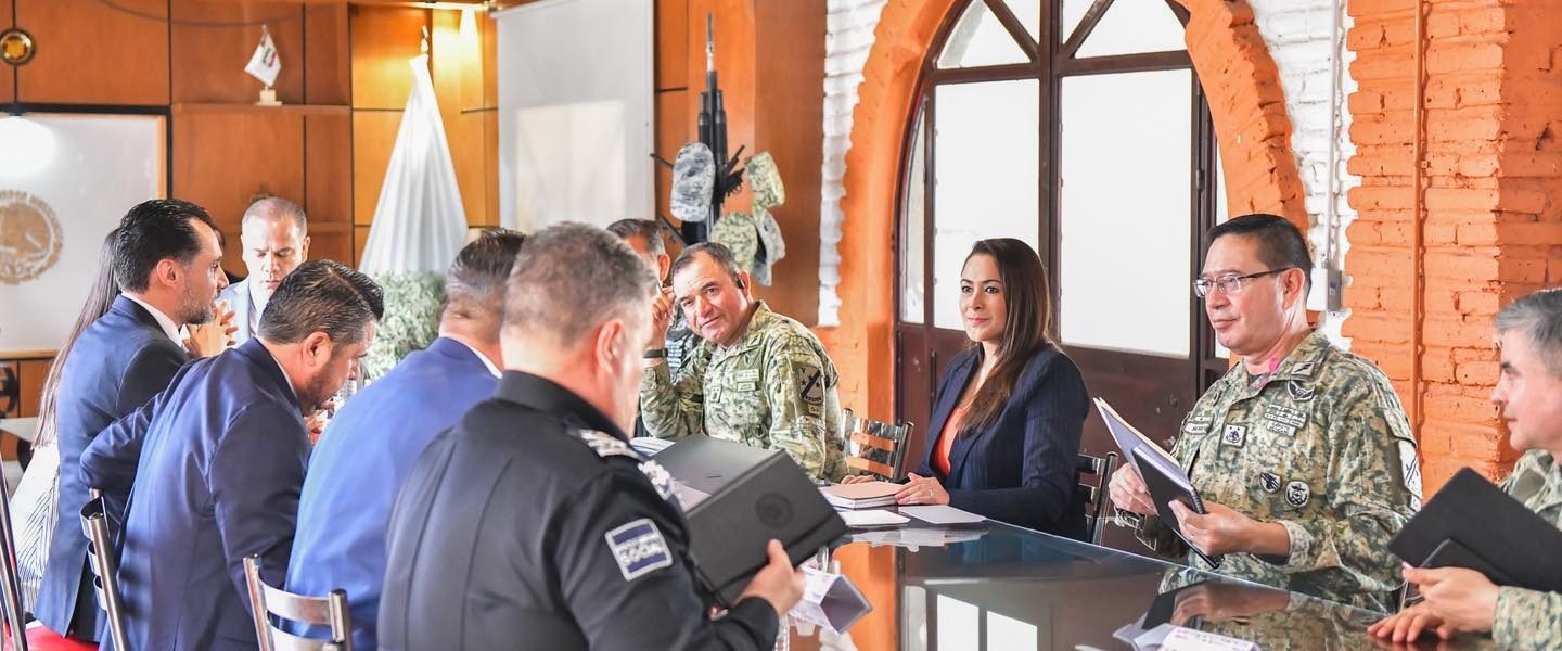 ENCABEZA TERE JIMÉNEZ REUNIÓN DE SEGURIDAD; ACUERDAN FORTALECER LA COORDINACIÓN PARA GARANTIZAR LA PAZ EN EL ESTADO Y LA REGIÓN
