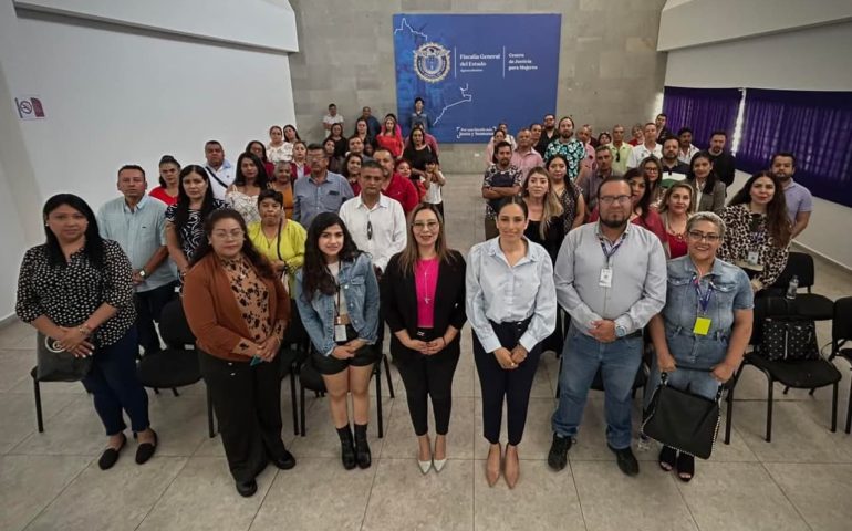 ✨ Hoy nuestra secretaria general, Marisol Pareja, junto al comité ejecutivo y la plantilla de delegados sindicales, visitaron el Centro de Justicia para las Mujeres.