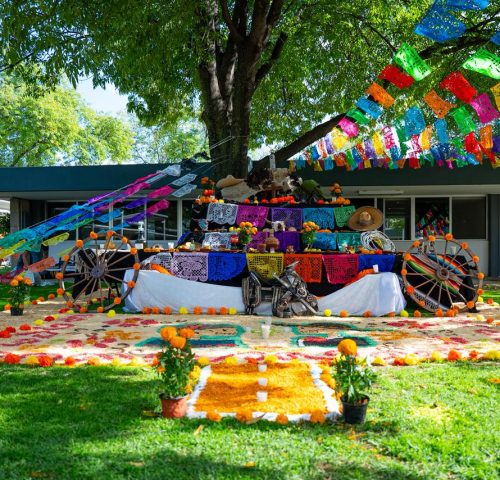SÍ SE VIVIÓ EL FESTIVAL DE CALAVERAS DEL INSTITUTO DE LA JUVENTUD EN LA UAA