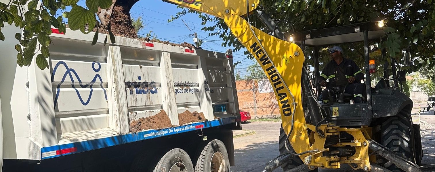 ✅👷 Iniciamos los trabajos y maniobras necesarias para la rehabilitación y saneamiento de la red central de alcantarillado, con la cual se obtendrá un correcto flujo de las descargas sanitarias. 🚧🕳️🚧