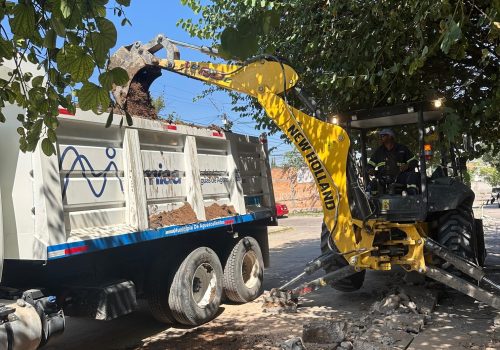 ✅👷 Iniciamos los trabajos y maniobras necesarias para la rehabilitación y saneamiento de la red central de alcantarillado, con la cual se obtendrá un correcto flujo de las descargas sanitarias. 🚧🕳️🚧