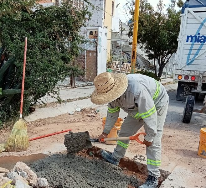 AVANZAMOS EN MANIOBRAS DE REPARACIÓN GRACIAS AL TRABAJO INTENSIVO DE BACHEO
