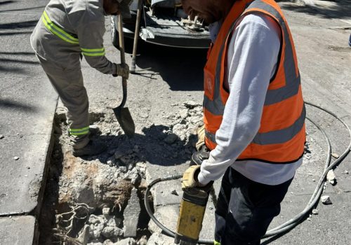 ✅👷🏼‍♂️ Comenzaremos con los trabajos para una rehabilitación y saneamiento de la red central de alcantarillado, con lo que brindaremos un mejor servicio. 🚧🕳️🚧