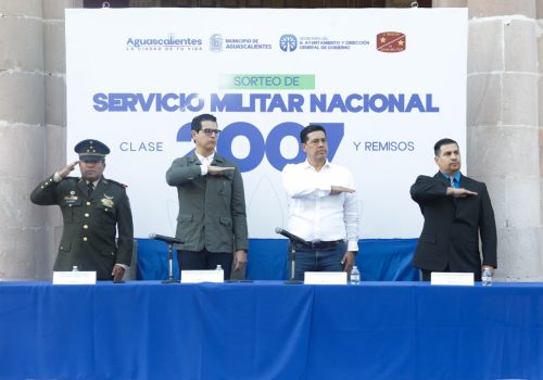 ENCABEZA LEO MONTAÑEZ SORTEO DEL SERVICIO NACIONAL MILITAR GENERACIÓN 2007 Y REMISOS
