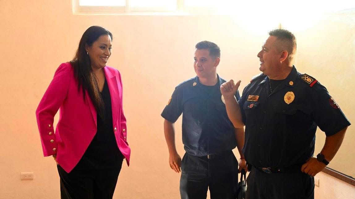 💙 Lucero Espinoza compartió la gran experiencia que vivió junto al equipo del DIF Municipal de Pabellón de Arteaga, al participar en el Concurso Gastronómico Estatal en conmemoración del Día Mundial de la Alimentación… ¡y con mucho orgullo obtuvieron el primer lugar! 🏆✨