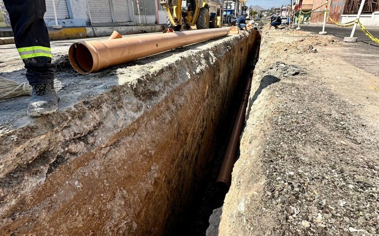 MIAA REHABILITA TUBERÍA PARA MEJORAR EL ALCANTARILLADO SANITARIO EN EL FRACCIONAMIENTO JOSÉ LÓPEZ PORTILLO