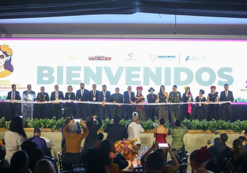 Del 22 al 24 de noviembre, Aguascalientes fue sede de la 3.a Cumbre Empresarial de Líderes y Negocios Familiares, organizada por Concanaco Servytur (la confederación que integra a las empresas responsables de más del 75 por ciento de la economía nacional).