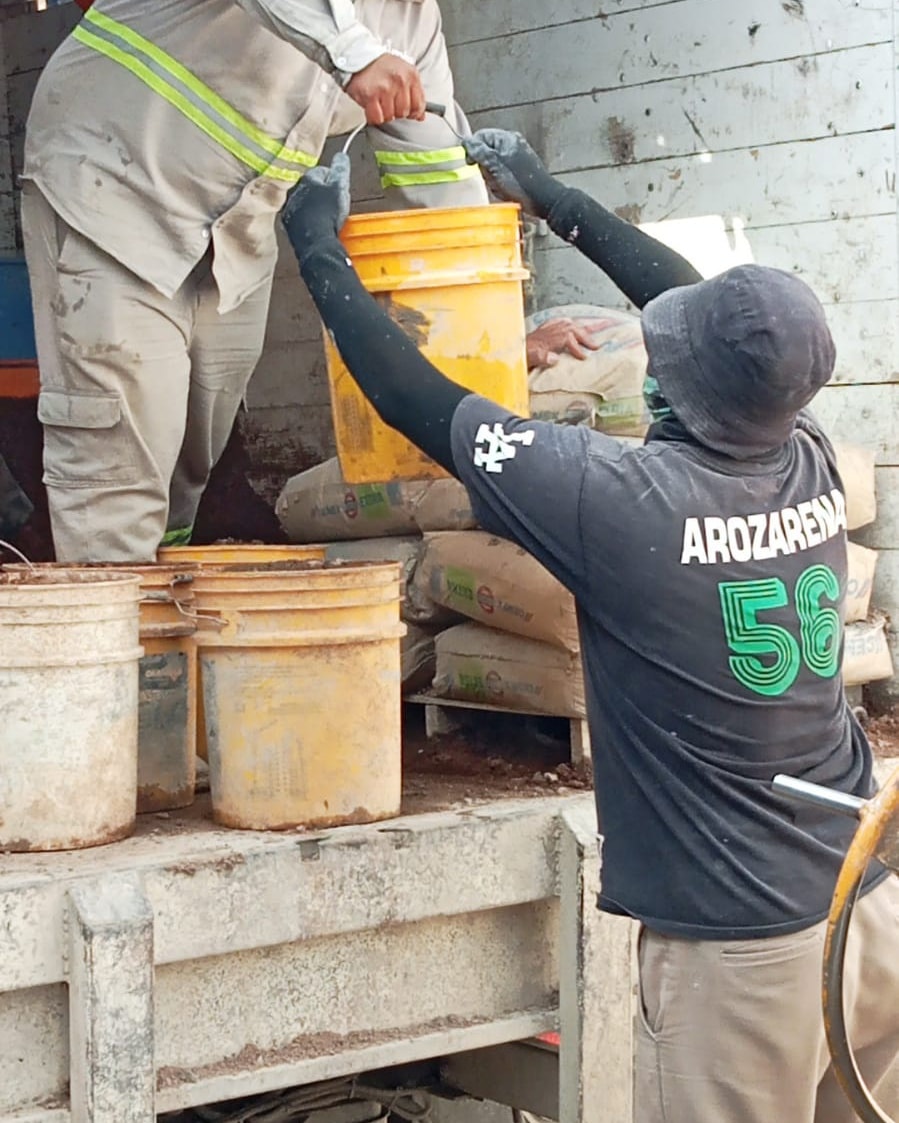 ✅👷 Continúan los trabajos por parte de nuestras cuadrillas, con el objetivo de dejar concluidas las obras y cumplir con las y los usuarios 🚧🕳️👍🏻