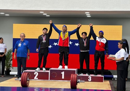 Felicitamos a Jonathan Muñoz por obtener el tercer lugar en los Campeonatos Centroamericanos y del Caribe de Mayores 2025 que se realizaron en Santo Domingo, República Dominicana, con lo que pone en alto el nombre de nuestro estado y país.
