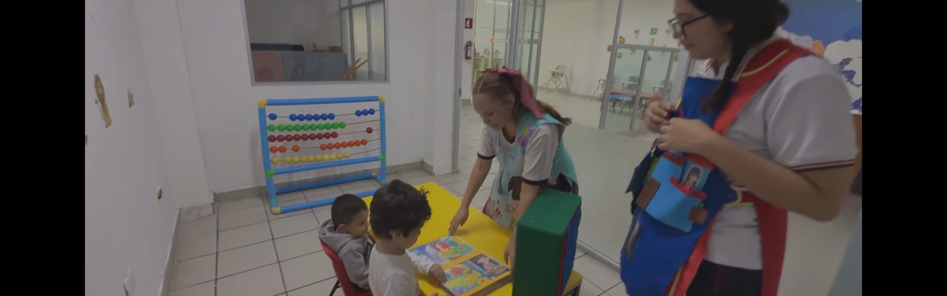 👶💙 En Aguascalientes, contamos con 64 Estancias Infantiles para que niñas y niños reciban atención y cuidados en un entorno seguro mientras sus padres trabajan.