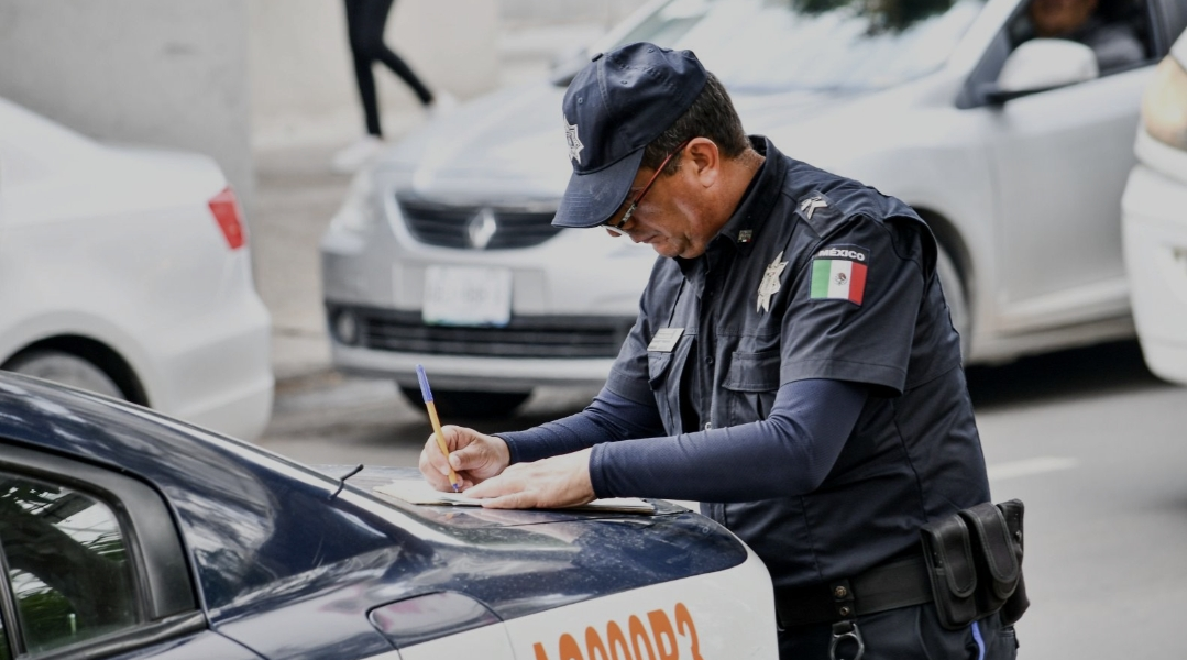 INFORMA POLICÍA VIAL SOBRE HABILITACIÓN DE ESTACIONAMIENTO EN VÍA PÚBLICA POR TEMPORADA DECEMBRINA
