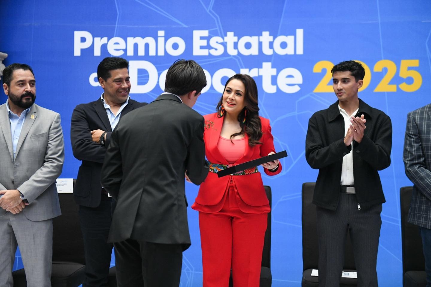 TERE JIMÉNEZ RECONOCE A DEPORTISTAS Y ENTRENADORES QUE HAN HECHO HISTORIA, CON EL PREMIO ESTATAL DEL DEPORTE 2025