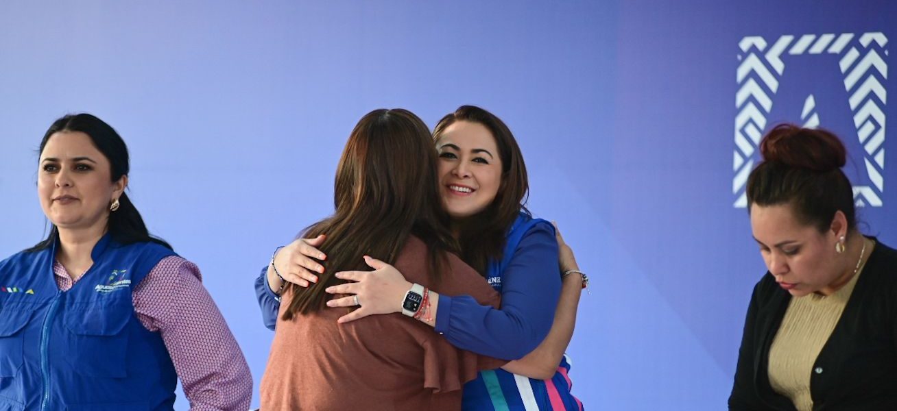 TERE JIMÉNEZ LLEVA MÁS DE MIL APOYOS A FAMILIAS DE EL LLANO PARA QUE PUEDAN MEJORAR SU HOGAR