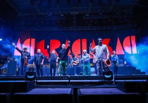 🎶✨ ¡Una noche mágica en el Teatro del Pueblo!