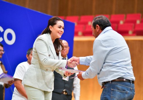 TERE JIMÉNEZ ENCABEZA CELEBRACIÓN DEL DÍA DEL TRANSPORTE PÚBLICO Y RECONOCE TRAYECTORIA DE CONDUCTORES DEL ESTADO