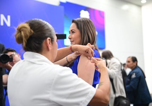 TERE JIMÉNEZ INICIA JORNADA GIGANTE DE VACUNACIÓN CON MILES DE DOSIS DISPONIBLES