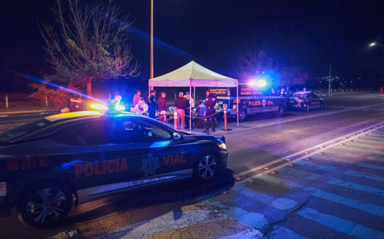 REFUERZA POLICÍA MUNICIPAL OPERATIVO ALCOHOLÍMETRO PARA PREVENIR ACCIDENTES VIALES