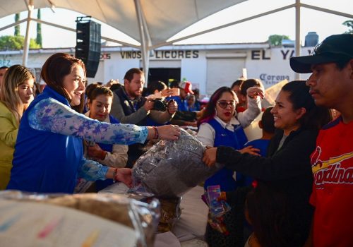 TERE JIMÉNEZ CELEBRA LA NAVIDAD CON LAS FAMILIAS DE ASIENTOS Y EL LLANO