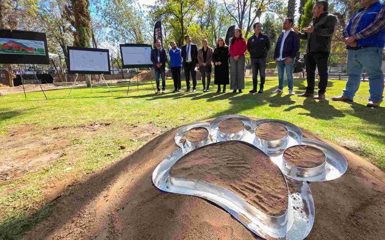 ENCABEZA LEO MONTAÑEZ REHABILITACIÓN INTEGRAL DEL PARQUE HIDALGO