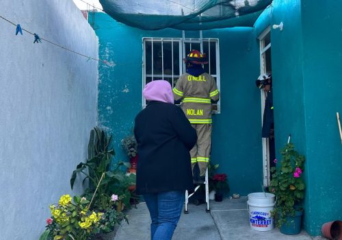 ANUNCIA LEO MONTAÑEZ APOYO TOTAL PARA AFECTADOS POR LA EXPLOSIÓN EN VILLA LAS PALMAS