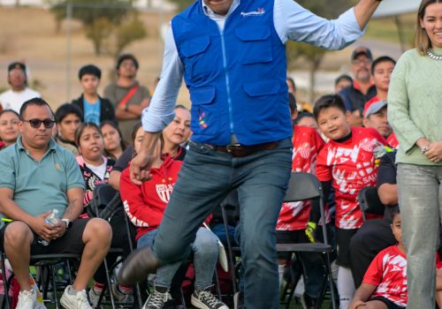 ENTREGA LEO MONTAÑEZ REHABILITACIÓN DE CANCHA DE FÚTBOL DE PASTO SINTÉTICO EN SOLIDARIDAD IV