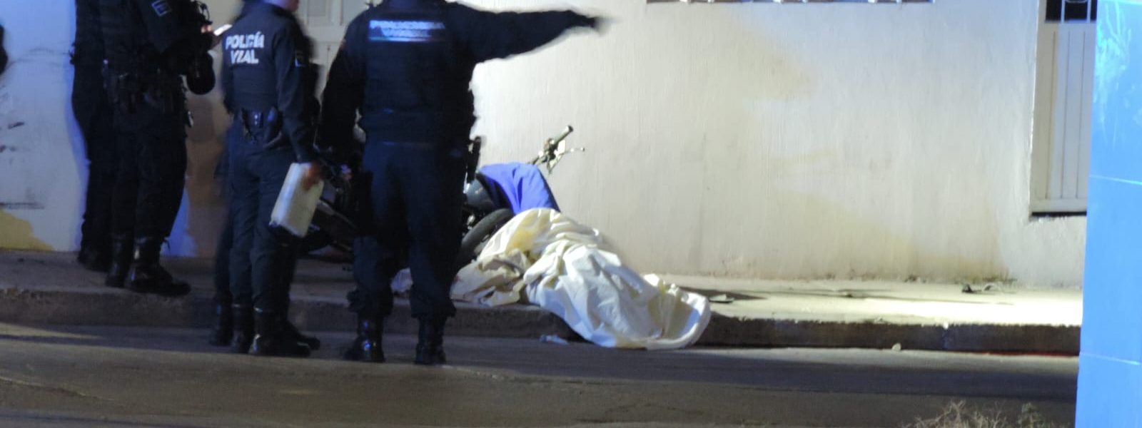 🚨🏍️ PERSECUCIÓN, VELOCIDAD Y MUERTE: JOVEN DE 18 AÑOS SE MATA AL ESTRELLARSE EN MOTOCICLETA 💀🚨