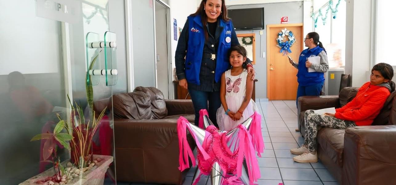 🎄✨ La alegría de la temporada se compartió en Pabellón de Arteaga, con la entrega de las piñatas a las y los ganadores de la dinámica navideña.