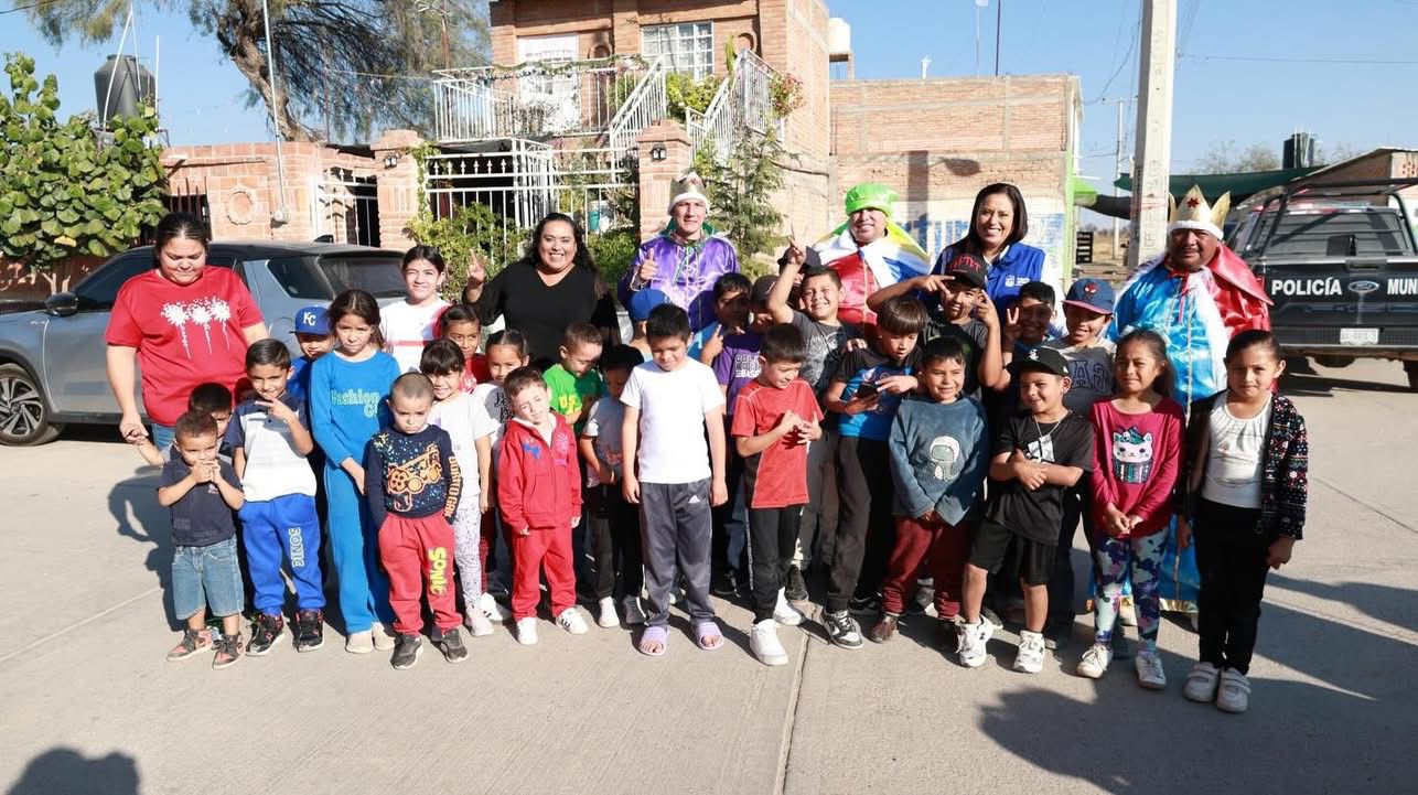 👑✨ La magia del Día de Reyes recorrió las comunidades de Pabellón de Arteaga ✨👑
