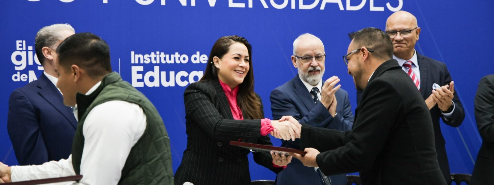 TERE JIMÉNEZ DEFINE LA RUTA PARA FORTALECER BACHILLERATOS Y UNIVERSIDADES EN 2026